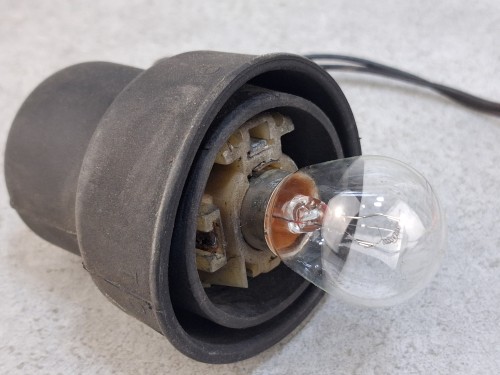 21483, Osłona gniazda żarówki lampy HELLA 9GH118017-00, fi=7 cm , gniazdo żarówki NEOPLAN N316 (3).jpg