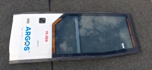 Drzwi przednie autobusu MAN A01, szyba drzwi podgrzewana BODE Arva, wymiary 219 x 91 cm