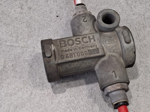 12561, Zawór pneumatyczny BOSCH 0 481 009 036, redukujący BOSCH 0481009036 (2).jpeg