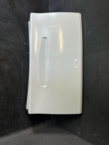 Zderzak BOVA FUTURA przód, klapa od koła zapasowego, środkowa część - NOWY