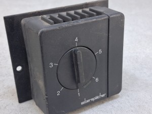 Termostat, regulator temperatury Eberspracher 01 187.004, typ 250 075 000, 24V, pokrętło z podziałką od 1 do 6, do płynnej regulacji temperatury