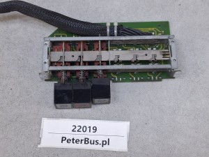 Selektor, Klawisze DNR zmiany biegów autobusu SOLARIS URBINO, VOITH nr 56.4882.13, rok 2006, 3 klawisze, pionowy montaż na desce, kostka 14 PINów