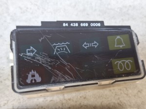 Zestaw kontrolek deski rozdzielczej SETRA 315 HD, nr 84 438 669 0006, nr 88 352 378, kontrolka kierunkowskazu, świateł awaryjnych, ogrzewania