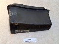 04806, Kieszeń, schowek zamykany z klapką na zawiasach, podszybie przy kierowcy autobusu, szerokość klapki ok. 29 cm (3).jpeg