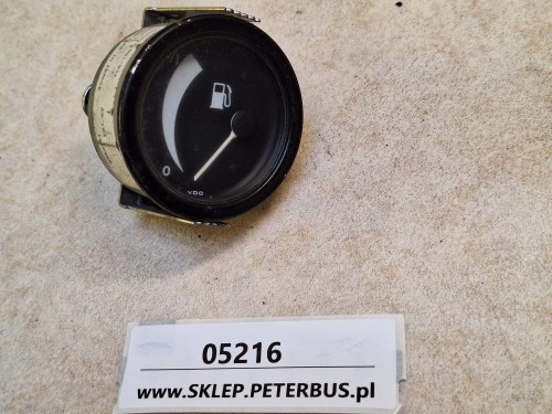05216, Wskaźnik, zegar poziomu paliwa BOVA Futura, VDO 301 (1).jpg