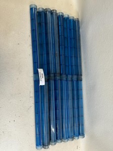 Osłona, klosz lampy oświetlenia wewnętrznego przestrzeni pasażerskiej autobusu NEOPLAN N316 SHD, niebieska długa