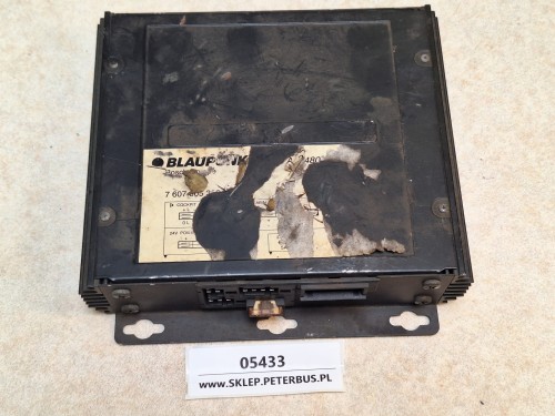 05433, Wzmacniacz autobusowy BLAUPUNKT BPA 2480, nr 7 607 005 302  (1).jpg