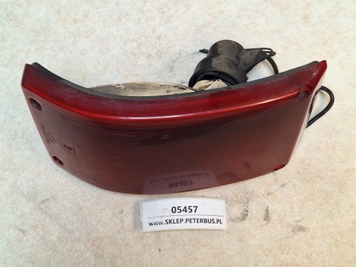 05457, Lampa HELLA mocowana na 4 śruby, kolor czerwony, tylna, P25-1 21W32cq,  wymiary ok. 28 cm x 14 cm (7).jpg
