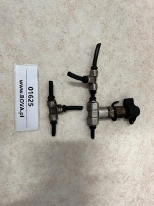 Złączka dopuszczające powietrze z do układu pneumatycznego, złącze umożliwiające podanie powietrza do układu