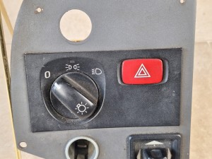 Włącznik świateł, pokrętło SCANIA S139 1900317 09W51T, włącznik świateł awaryjnych, zapalniczka 12V, pokrętło sterowania lusterkami zewnętrznymi