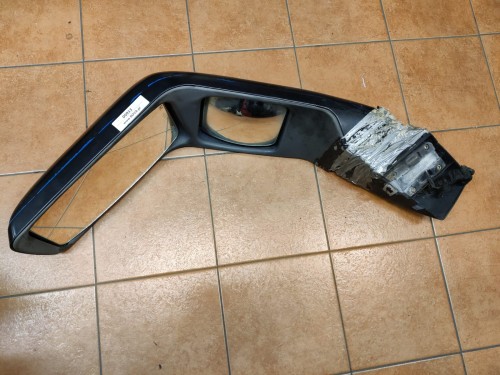 00933, Lusterko zewnętrzne autobusowe MAN, prawe, uszkodzone (5).jpeg