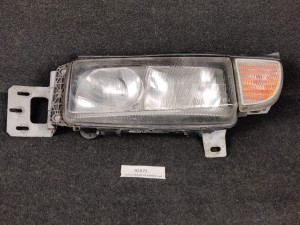 Lampa przód, reflektor RENAULT ILIADE, z kierunkowskazem, lewa strona