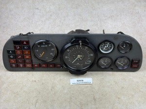 Zestaw zegarów deski rozdzielczej AUTOSAN 0909 Smyk, tachograf, prędkościomierz, wskaźnik paliwa, ciśnienie, temperatury, zestaw kontrolek 