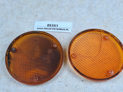 05351, Klosz kierunkowskazu, tył, HELLA nr 1179 BL, mocowany na 3 śruby, BOVA Futura, TEMSA, 2 sztuki (1).jpg
