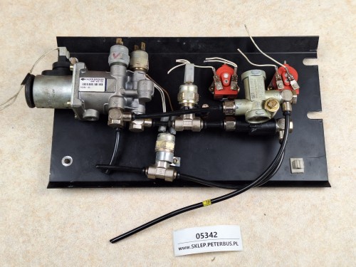 05342, Zespół zaworów otwierania i zamykania drzwi tylnych (podwójnych) SETRA S 315 UL, KNORR-BREMSE nr 0 481 500 105, BOSCH nr 0 481 009 036  (7).jpg