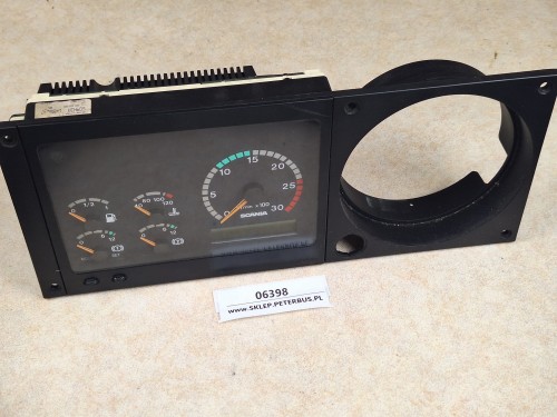 06398, Zegary, wyświetlacz, pulpit SCANIA IRIZAR numer 1495497, 110.008.838003, rok 2004, obrotomierz, wskaźnik paliwa, ciśnienia, temperatury (11).jpg