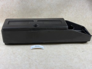 Półka przy stanowisku kierowcy BOVA Futura, pod oknem kierowcy