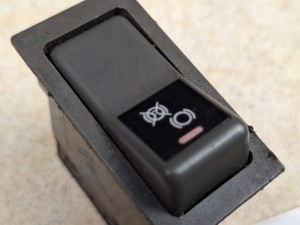 Klawisz, włącznik, przycisk nr 512.650, IVECO, 3 PINy, hamulec dodatkowy, retarder