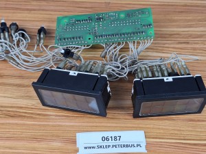 Zestaw dwóch wyświetlaczy deski rozdzielczej IRISBUS AXER, wraz z płytką sterującą nr B1402415 