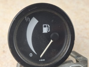 Wskaźnik, zegar poziomu paliwa BOVA Futura, VDO 301.471/1/34, 24V, 1999 rok