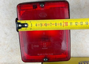 Lampa, światło STOP HELLA 2DA 003 236-331, wymiary 13 x 10,5 cm