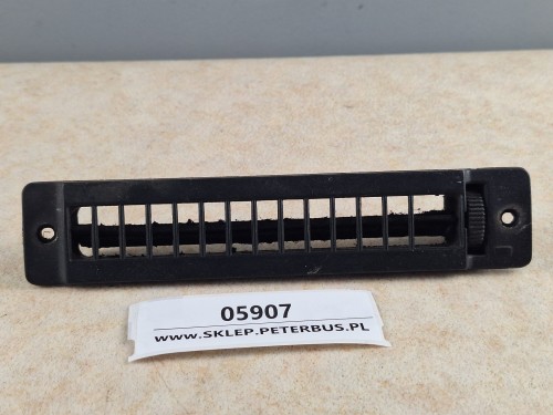 05907, Kratka nawiewu, regulowana, długość 20 cm, montowana na 2 śruby (7).jpg