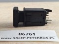 06761, Klawisz, przycisk, włącznik deski rozdzielczej autobusu RENAULT FR1, symbol strzałki  (5).jpg