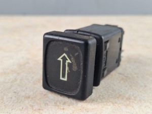 Klawisz, przycisk, włącznik deski rozdzielczej autobusu RENAULT FR1, symbol strzałki 