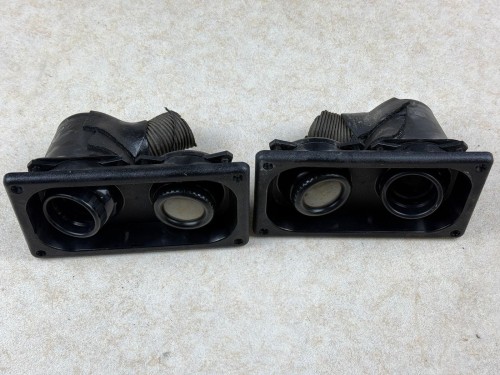 03872, Indywidualne oświetlenie i nawiew dla pasażerów, BOVA Futura, EURO 3, ostatni rząd siedzeń, wymiary  19 cm x 10 cm (8).jpeg