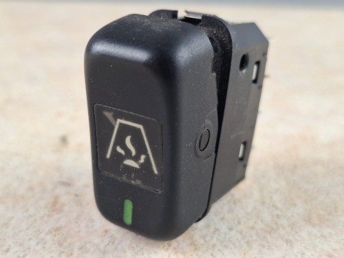 06801, Klawisz, przycisk, włącznik ogrzewania 1459.24V 8a, Mercedes 002 545 69 07 (3).jpg