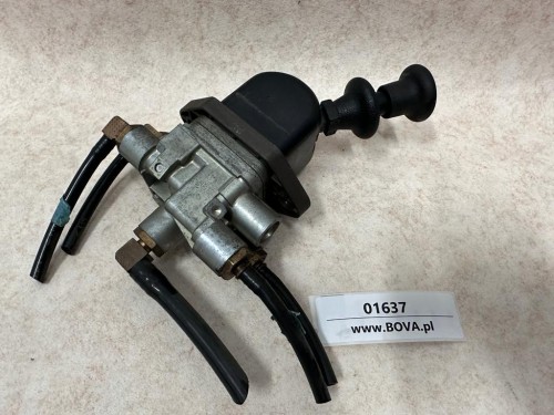 01637, Zawór i rączka hamulca ręcznego Mercedes Citaro, Knorr-Bremse nr A 003 430 75 81 (2).jpeg