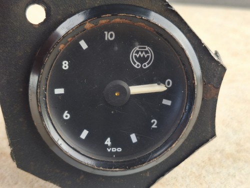 06984, Wskaźnik ciśnienia powietrza 10 BAR, VDO 44124 (2).jpg