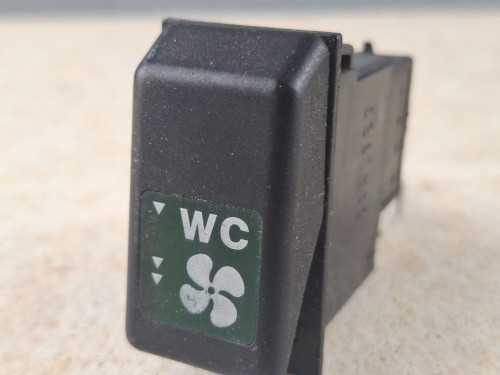06460, Przycisk, klawisz, włącznik nawiewów, nadmuchów - wyciągu  WC SETRA S 315 nr 514 (3).jpg
