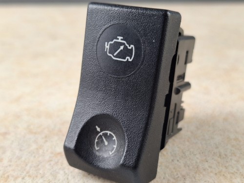 08039, Klawisz, przycisk, włącznik DAV 24618, symbol silnika i zegara (tempomat), 8 PINów (5).jpg