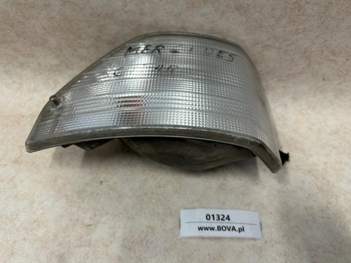 01324, Światło cofania Mercedes CITARO (1).jpg