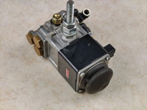 Zawór pneumatyczny otwierania drzwiDT 79821, nr CP085.7697.175