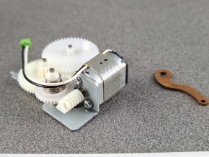 Silnik, napęd, mechanizm radio BLAUPUNKT BP56, nr 8.613.810.007