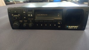 Radio BLAUPUNKT LUBECK CC 22 - do naprawy - wtyczka nie łączy