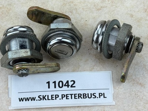 11042, Zamek schowka, półki bagażowej, klapy, SETRA S315, bez kluczyka  (3).jpeg