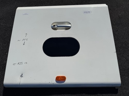 11210, Klapa boczna kufra bagażowego BOVA Magiq, wymiary  szer. 125 cm x 115 cm wysokości  (2).jpeg