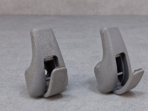 09011, Haczyk, zawieszka na kurtki, wieszak MAN REGIO, oryginał (4).jpg