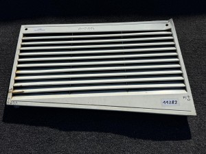 Klapa boczna przy silniku IRIBUS Karosa AXER, prawy tył, skośna