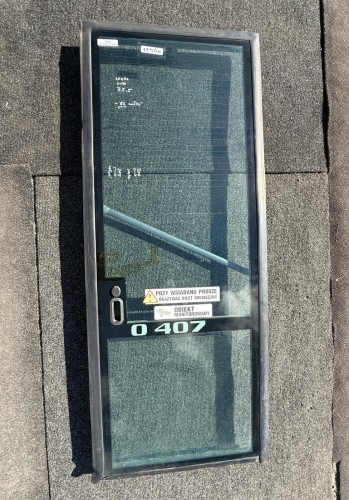 11400, Drzwi przednie Mercedes O 407, przód (7).jpeg