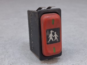 Przycisk, włącznik oświetlenia awaryjnego, z symbolem dzieci, Mercedes Citaro 611 540 00 66, 