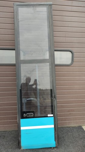 01492, Drzwi środkowe wraz z siłownikiem, skrzydło LEWE, SETRA S 315 UL (4).jpg