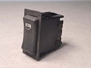 Klawisz, przycisk MAN, DAV nr 24 602, 10 PINów,  centralny zamek, zamykanie, symbol klucza i drzwi