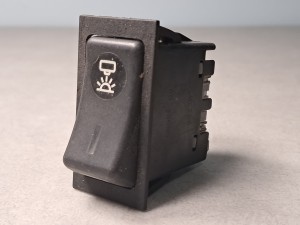 Klawisz, przycisk, włącznik oświetlenia w kufrze bagażowym DAV nr 24 602, 8 PINów 