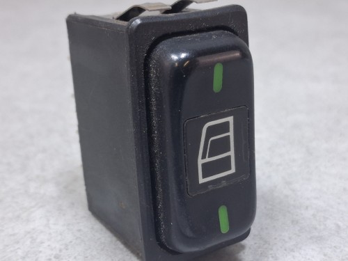 09867, Klawisz, przycisk, włącznik deski rozdzielczej  Mercedes nr 611 545 00 19, 8 PINów, podnoszenie i opuszczanie szyby bocznej kierwocy (7).jpg