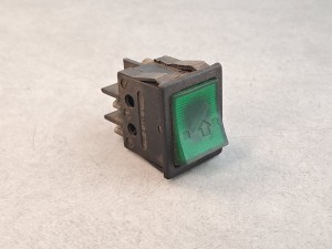 Przycisk, klawisz, włącznik 16A/24V, 4 PINy, zielony, symbol strzałki