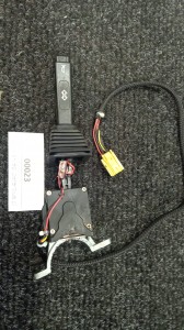 Przełącznik pod kierownicą, manetka świateł i sygnału dźwiękowego VOLVO Berkhof